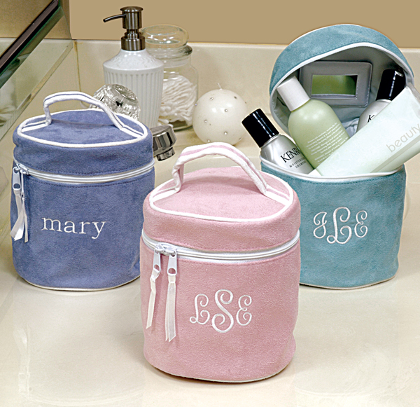 monogrammed toiletry bags at the pink monogram toiletries bag 600x581